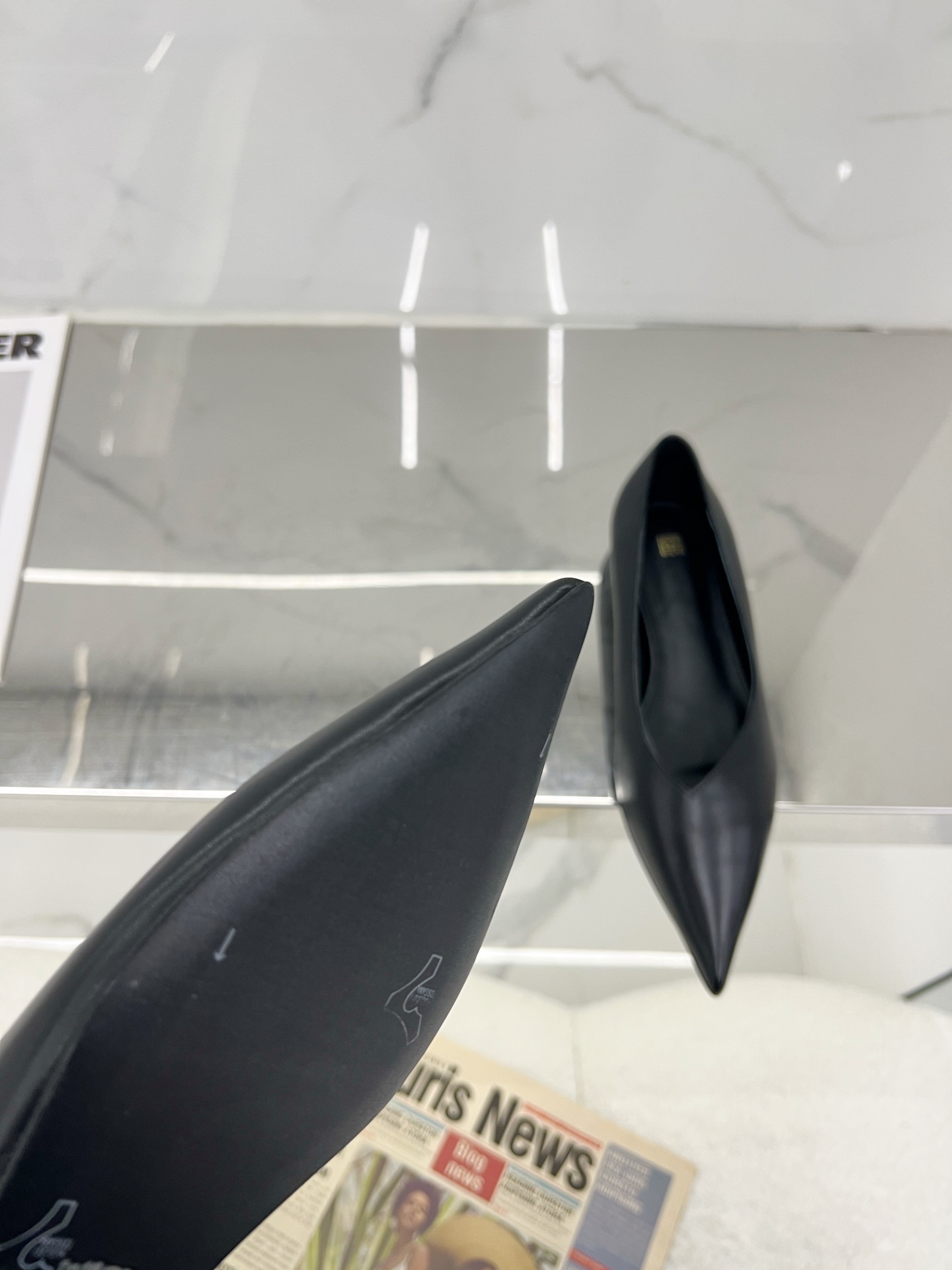 Luxurious Pointy Shoes: ‘Toteme 2024/ss Collection with Cattle and Sheep Skin - 图片 8