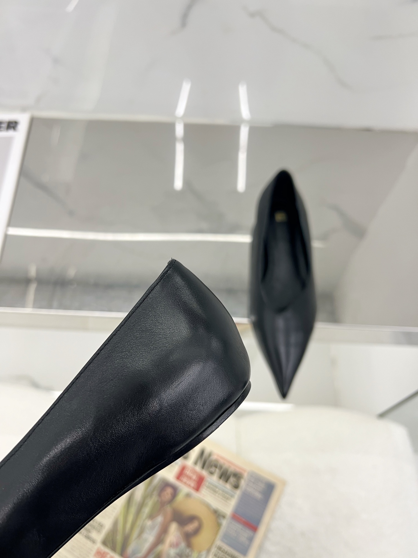 Luxurious Pointy Shoes: ‘Toteme 2024/ss Collection with Cattle and Sheep Skin - 图片 7