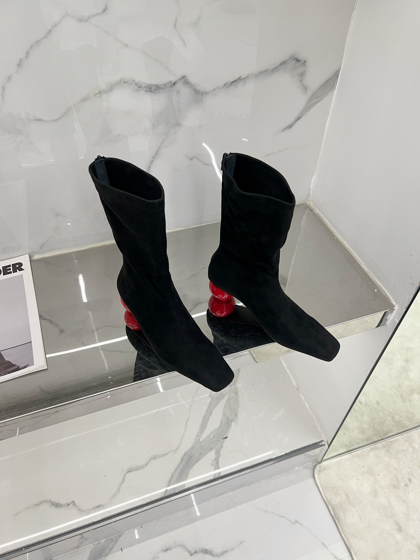 Custom Wool/Bullet Skin Boots with Unique Design and Customized Soles