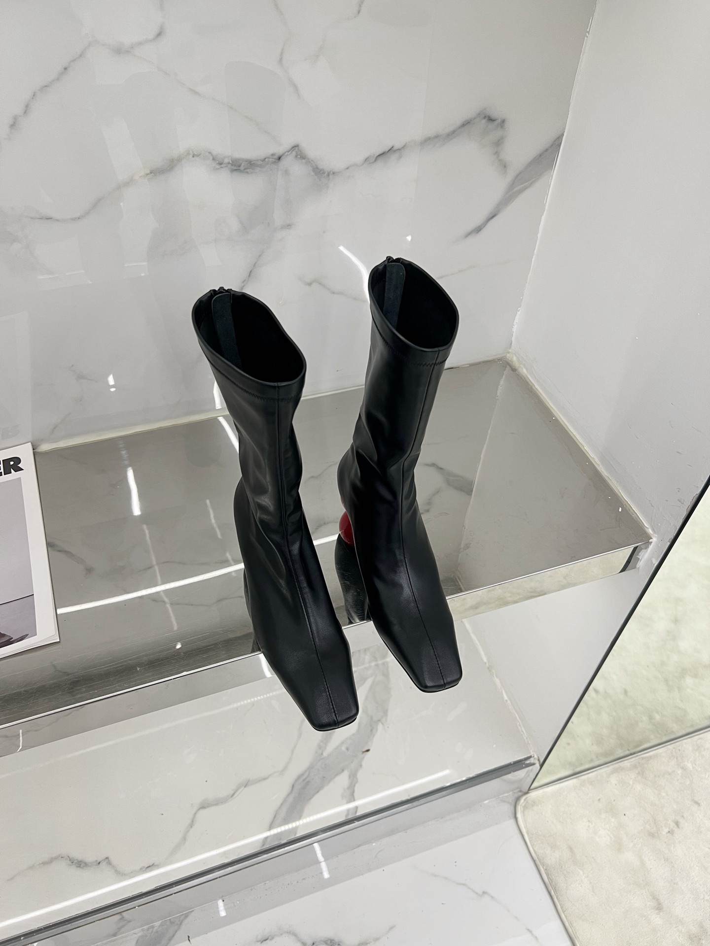 Custom Wool/Bullet Boots with Unique Sole Skins for 2025 Fashion Trends - 图片 2