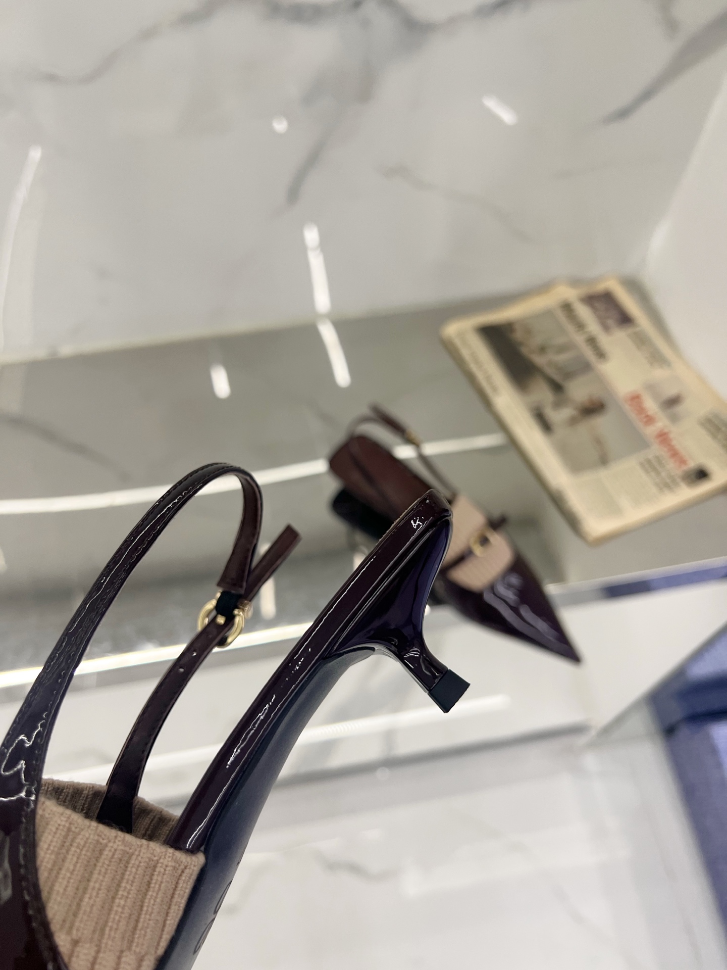 Italian Hybrid Shoes: Fashionable Cat Sandals with Self-Ordered Original Replicas - 图片 4