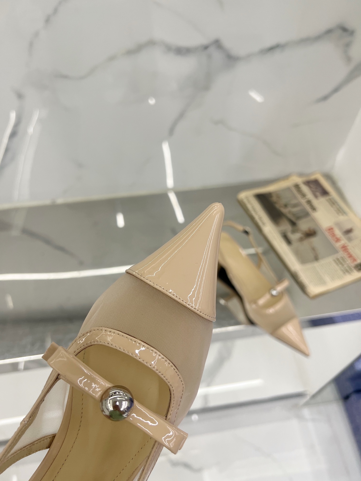Trendy ‘Odtd’ Substitution Sandals: Italian Hybrid Quality Replicas with Unique Fabrics - 图片 3