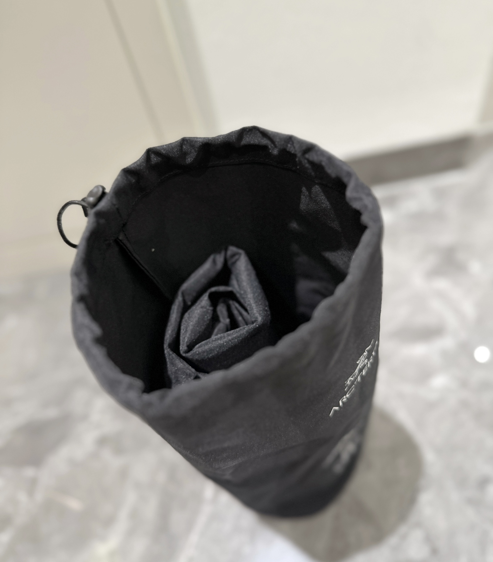 Crafted from high-performance Nylon 6,6 fabric, offering 1.5 times the a - Comprehensive 3
