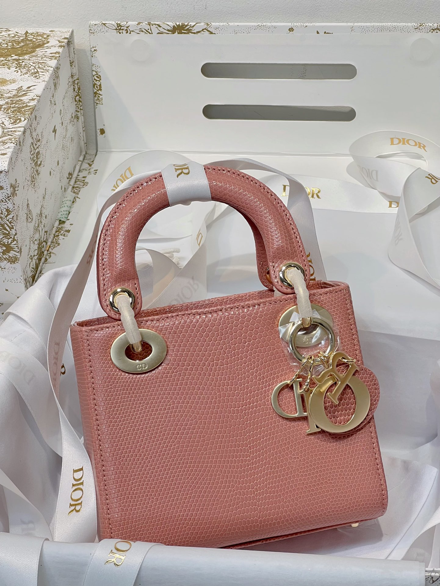 NO:700113,Dior Dior Princess Diana three-part lizard skin. Cinnamon powder, dior, dior, Hermes,19860909Dior迪奥戴妃三格 蜥蜴皮.肉桂粉,,dior,dior,Hermes,,Bag