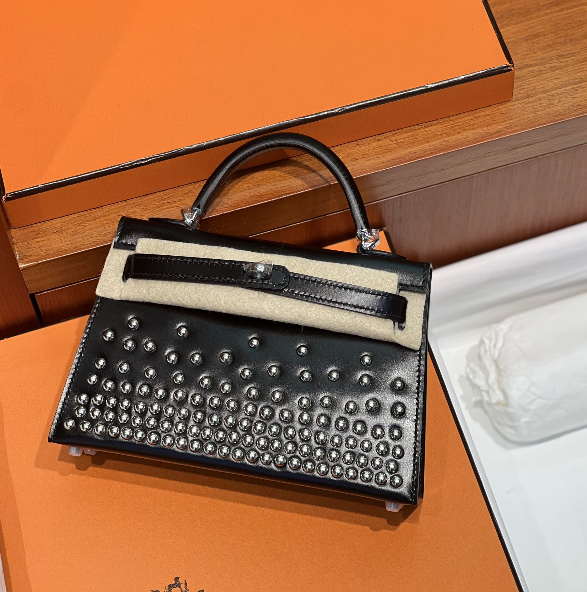 Hermès Second generation rivet model
