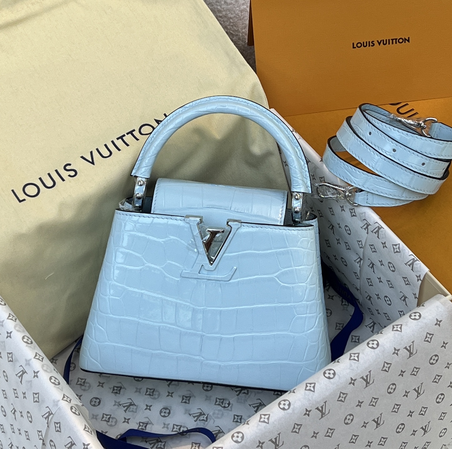 NO:763897,Glossy American v21, candy blue/silver buckle, in stock, Hermes,19860909亮面美洲v21,糖果蓝/银扣 现货,,Hermes,,Bag
