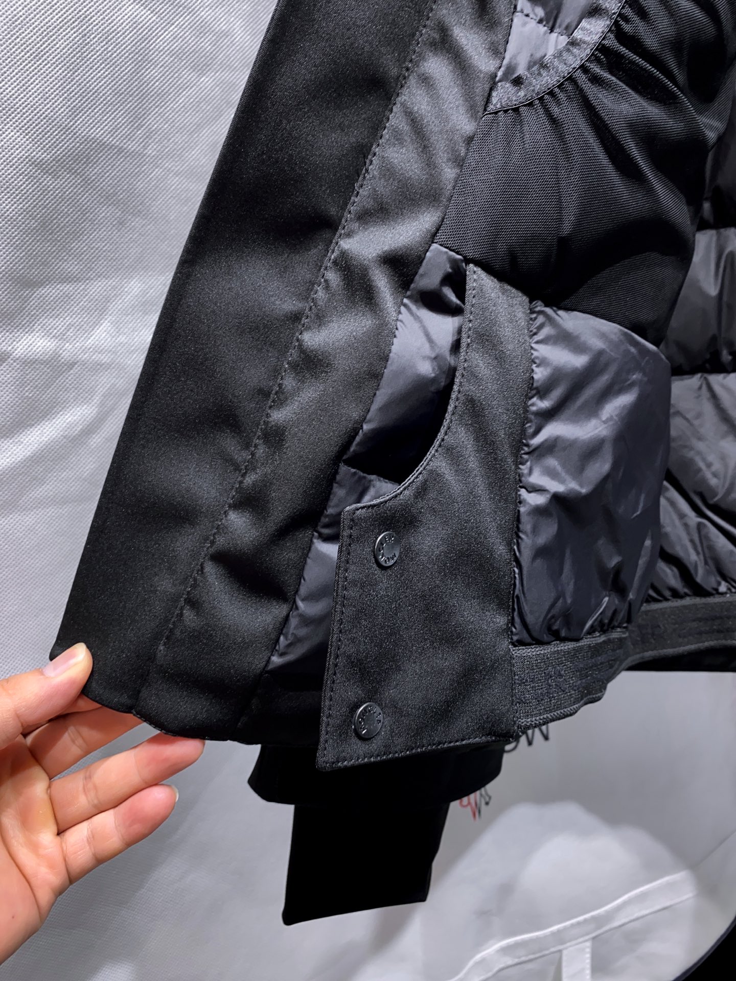 【新品 秋冬新款Mon*ler Grenble压胶滑雪羽绒服 彰显造型气质的不朽传奇.极致款的休闲户外型