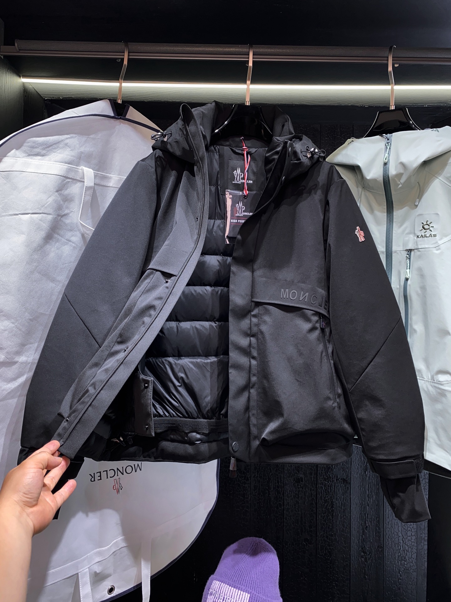 代工厂出口级别订单货品.品相完美.Mon*ler Grenble压胶滑雪羽绒服 彰显造型气质的不朽传奇.