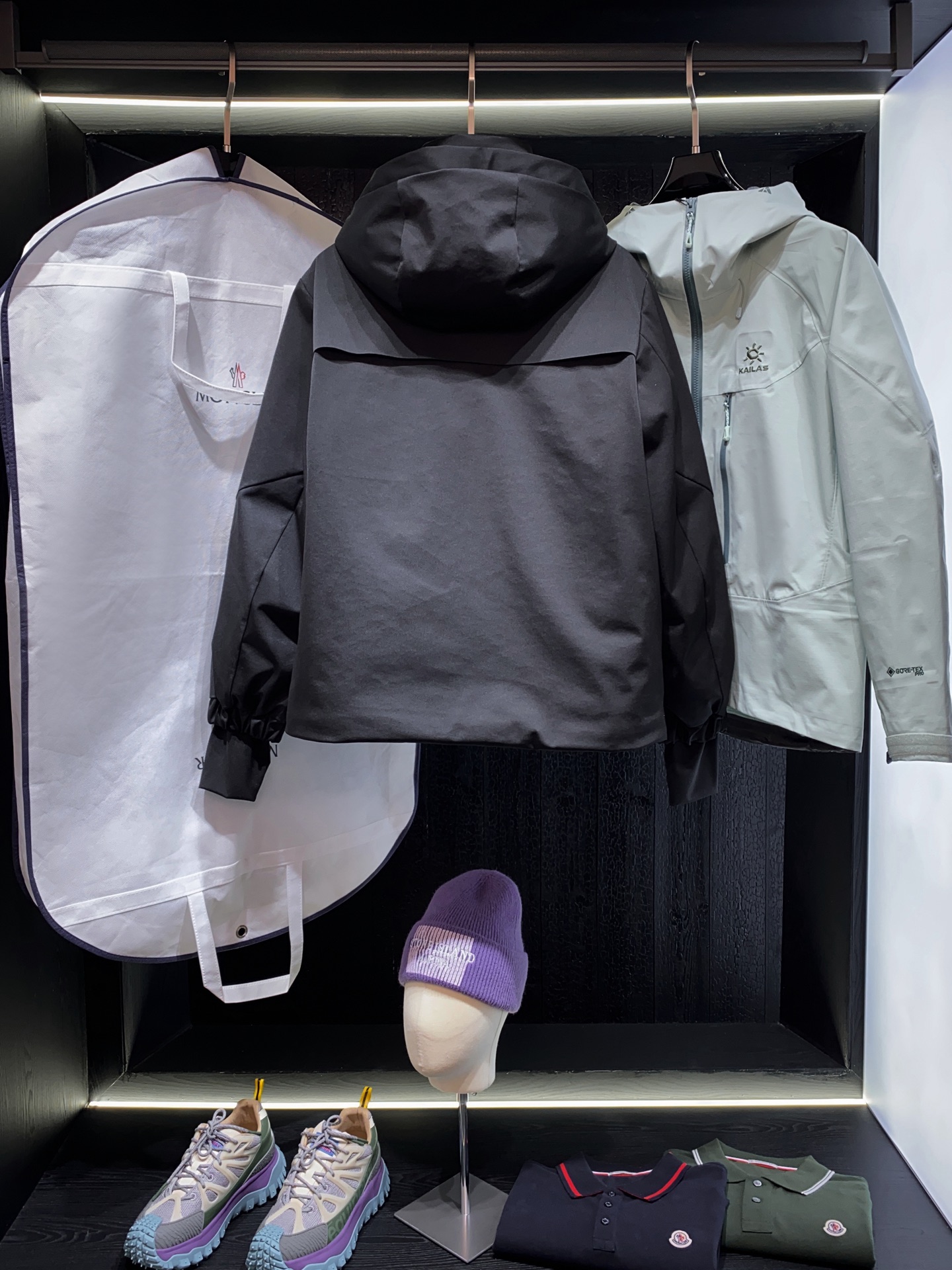 代工厂出口级别订单货品.品相完美.Mon*ler Grenble压胶滑雪羽绒服 彰显造型气质的不朽传奇.