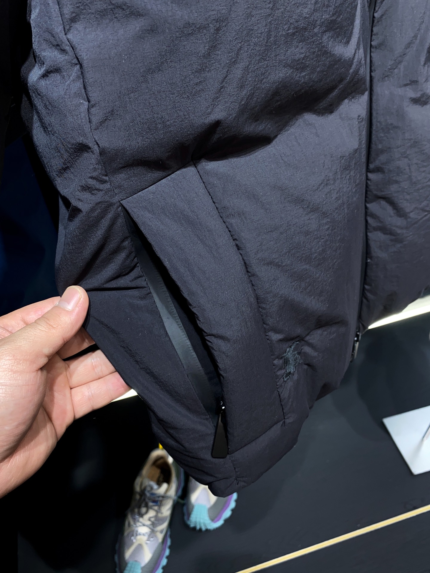 BUR王牌渠道订单！连帽战马刺绣英伦气质休闲风格设计男士鹅绒羽绒外套每一年都不可错过的BUR羽绒服 经典