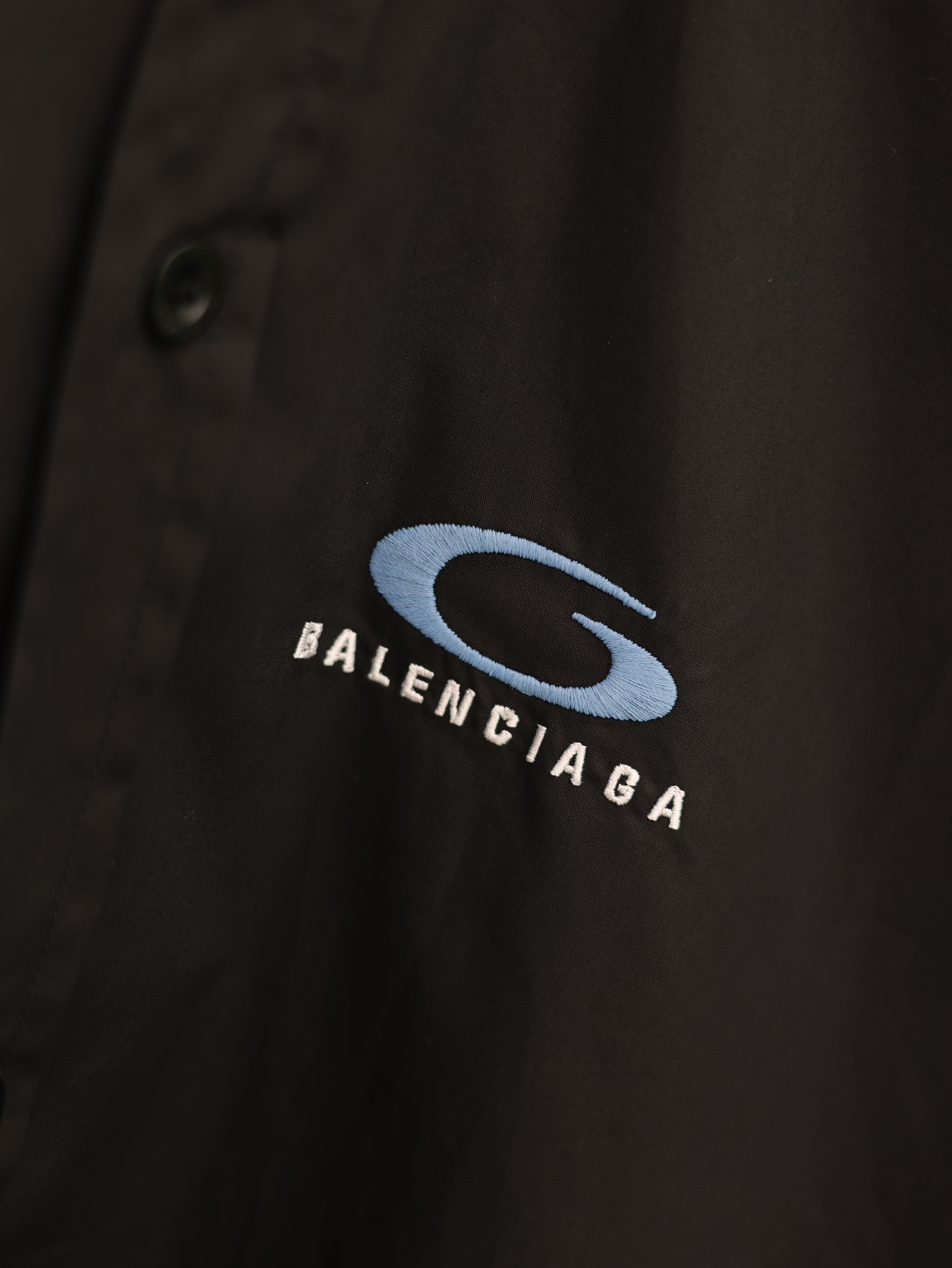 Balenciag*/巴黎24FWLooPSPortsIcon环形短袖衬衫面料采用高支高密60支府绸梭织