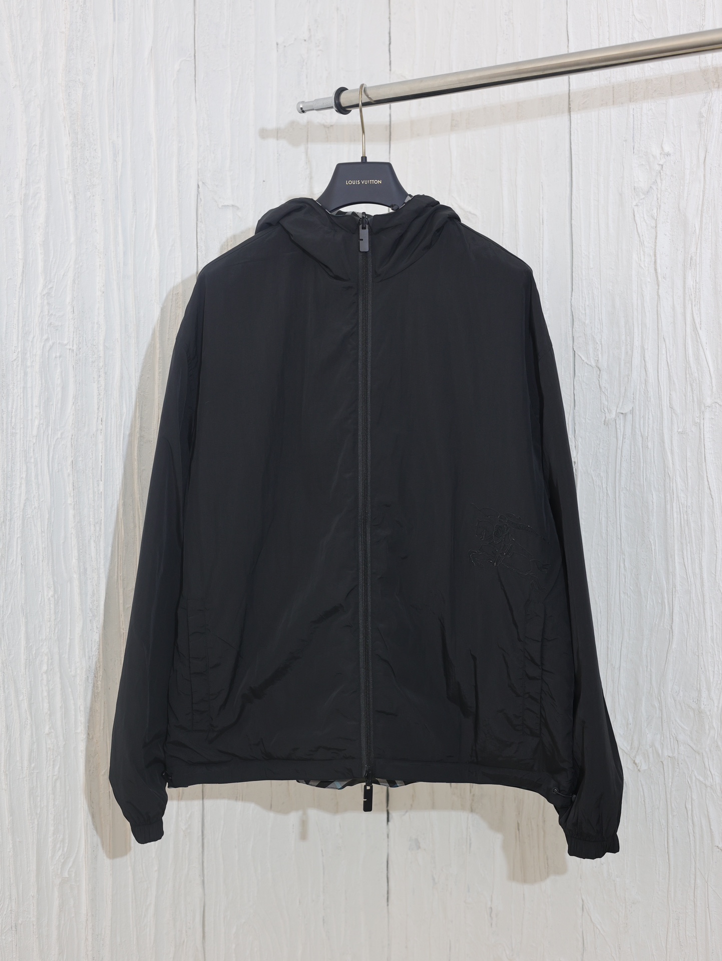 Burberry*/Burberry 24 nuevo estilo de cuadros y caballo chaqueta con capucha reversible de doble cara, confeccionada en…