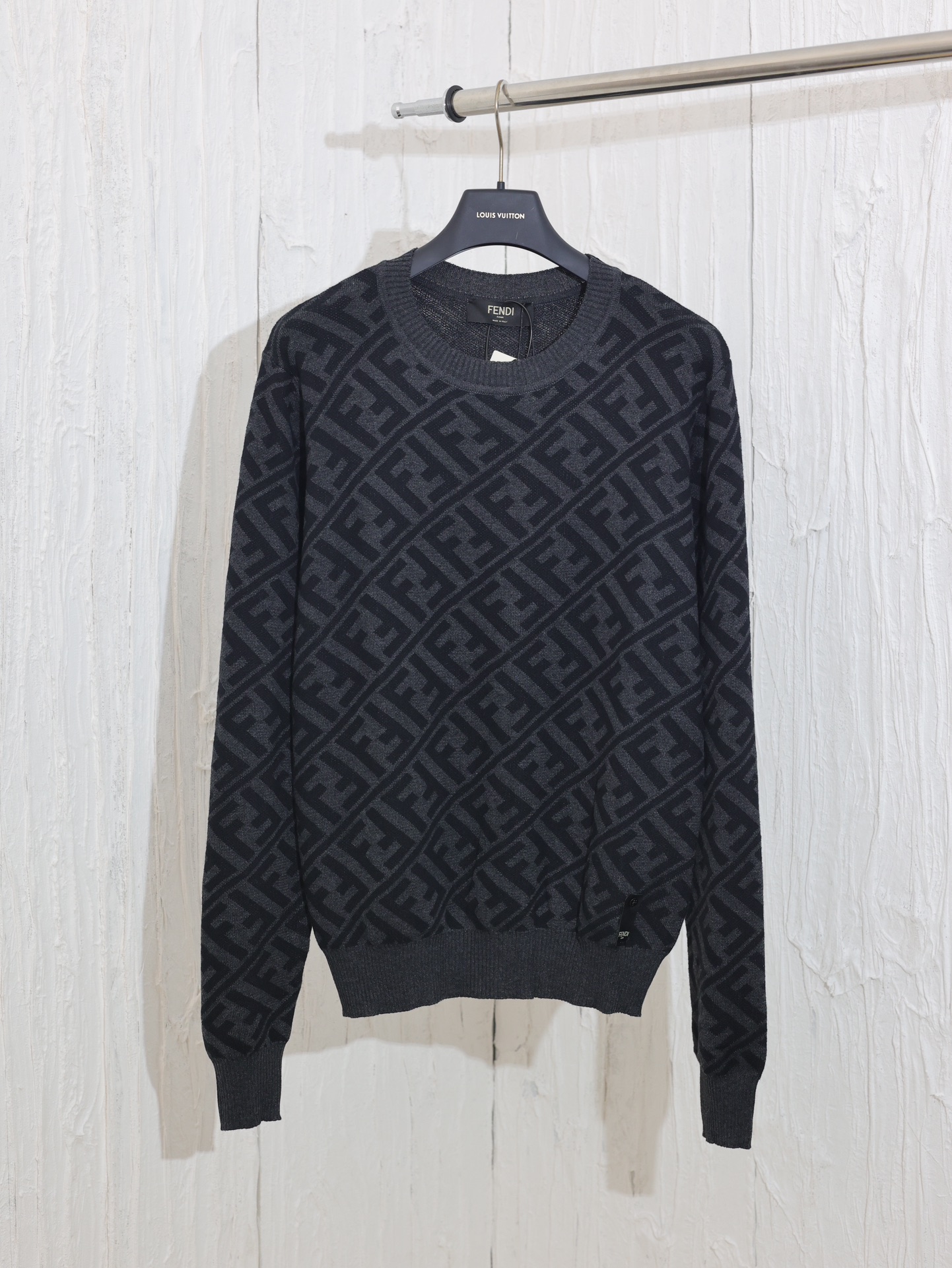 Fend*/Fendi FD jacquard FF suéter de punto con cuello redondo, confeccionado con 20% lana merino, suave y con capas, có…