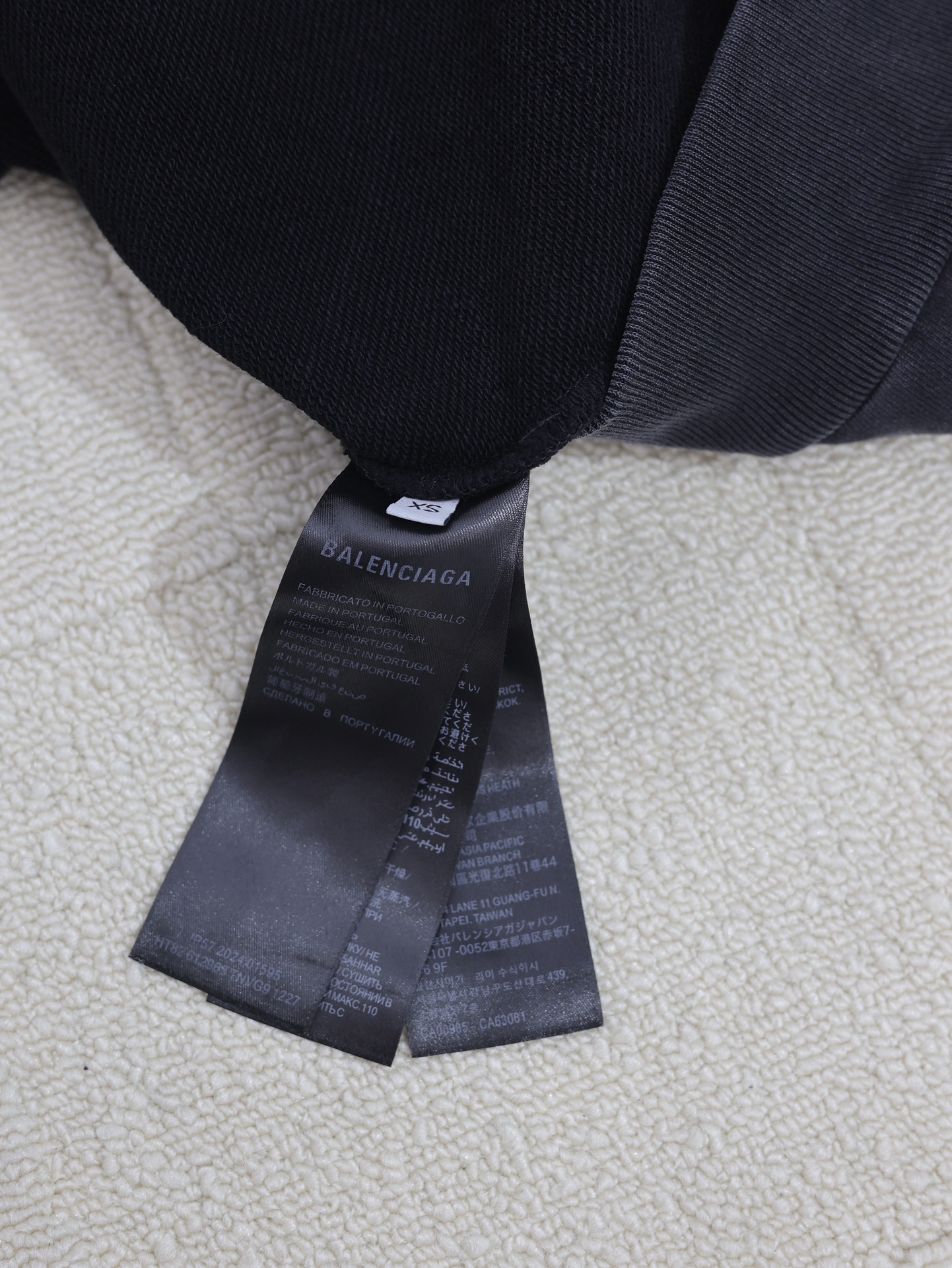 
Balenciag*/巴黎2024ss PARIS麦穗铁塔水洗黑拉链卫衣外套

Size：XS/S/M