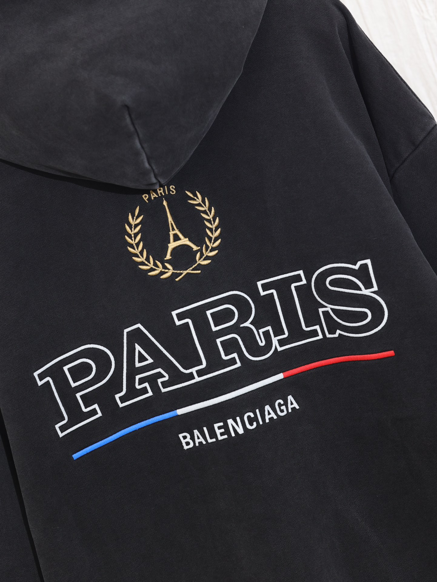 
Balenciag*/巴黎2024ss PARIS麦穗铁塔水洗黑拉链卫衣外套

Size：XS/S/M