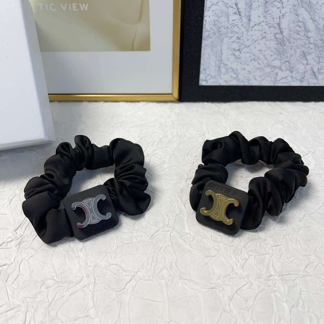 NO:277779,celine celine rubber band Arc de Triomphe titanium steel logo rubber band hair ring temperament versatile little fairy must-apply single item Treasure style Close eyes recommended (single) hairpins, hairpins, celine, celine, hairpins19860909celine赛琳 celine皮筋 凯旋门钛钢logo皮筋发圈 气质百搭小仙女必入单品 宝藏款 闭眼入推荐款（单个）发夹,发夹,celine,celine,hairpins,accessory