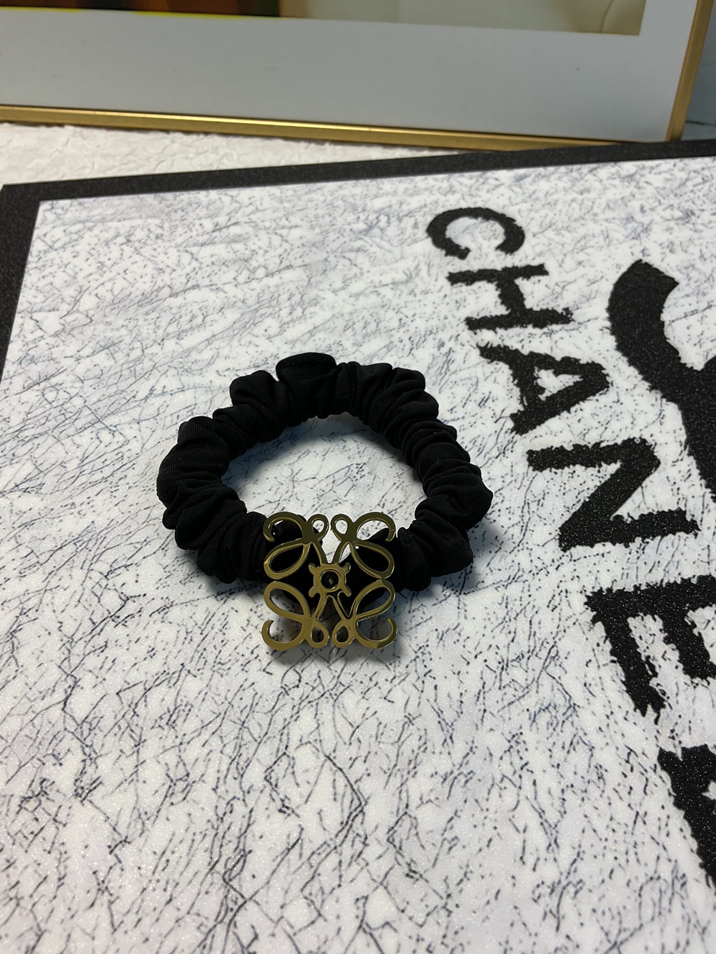 NO:282256,LOEWE Loewe rubber band classic titanium steel hot rubber band hair ring who looks good (single hair accessories, hairpins, loewe, loewe, loewe, hairpins19860909LOEWE罗意威 Loewe皮筋 经典钛钢爆款皮筋发圈 谁带谁好看（单个发饰,发夹,loewe,loewe,hairpins,accessory