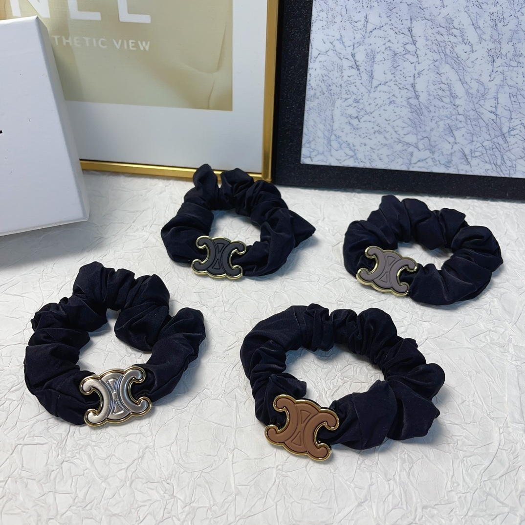 NO:277520,celine Arc de Triomphe rubber band New logo rubber band hair ring Daily exquisite items All-matched styles must-have items for fairy Treasure styles Closed eyes Recommended (single) hairpins, hairpins, celine, celine, hairpins19860909celine赛琳 凯旋门皮筋 新款logo皮筋发圈 日常精致小单品 气质百搭小仙女必入单品 宝藏款 闭眼入推荐款（单个）发夹,发夹,celine,celine,hairpins,accessory