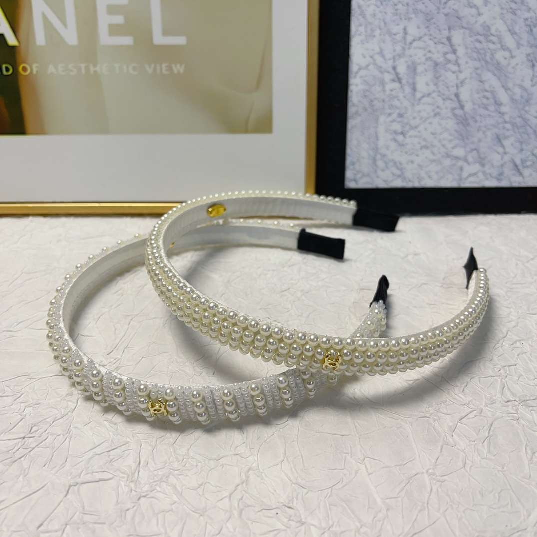 NO:281345,Chanel Xiaoxiang Chanel hairband Xiaoxiang style pearl logo light luxury style hairband temperament versatile little fairy must-apply single product full of celebrity style ~ treasure style closed eyes recommended style (single) hair accessories, hairpins, chanel, hairpins19860909Chanel小香 Chanel发箍 小香风珍珠logo轻奢风发箍气质百搭小仙女必入单品名媛风十足～宝藏款 闭眼入推荐款（单个）发饰,发夹,chanel,hairpins,accessory