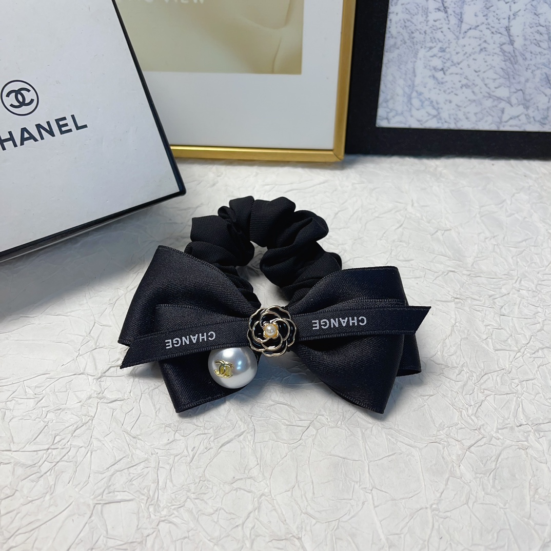 NO:277541,Chanel Xiaoxiang Chanel rubber band bow logo rubber band hair ring daily exquisite small items temperament versatile little fairy must-have items Treasure style Close eyes recommended style (single hairpin, hairpin, chanel, hairpins19860909chanel小香 chanel皮筋 蝴蝶结logo皮筋发圈日常精致小单品气质百搭小仙女必入单品 宝藏款 闭眼入推荐款（单个发夹,发夹,chanel,hairpins,accessory