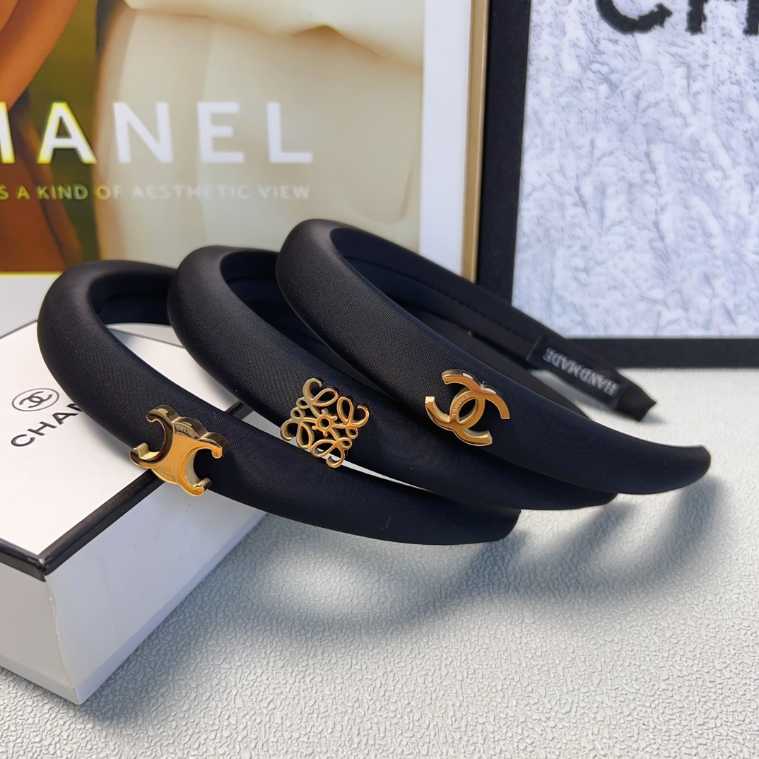 NO:276840,Loewe Loewe headband titanium steel logo headband versatile everyday exquisite small items, must-have items for fairies, treasure style, recommended style for closed eyes (single hair accessories, hairpins, loewe, loewe, loewe, hairpins19860909Loewe罗意威 Loewe发箍 钛钢logo发箍气质百搭 日常精致小单品 小仙女必入单品 宝藏款 闭眼入推荐款（单个发饰,发夹,loewe,loewe,hairpins,accessory