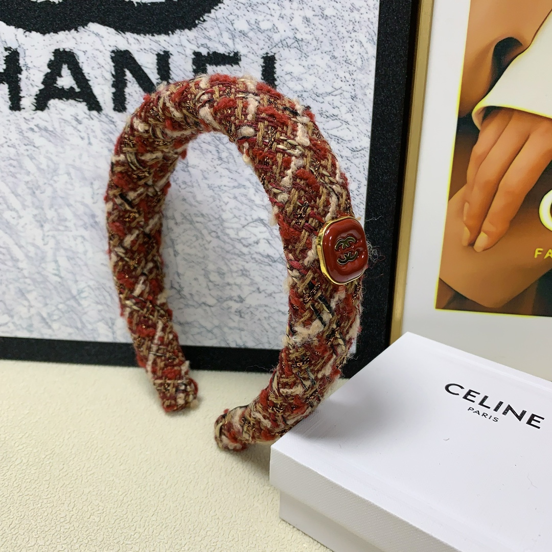 NO:276068,Chanel Xiaoxiang Chanel hairband New woolen logo hairband European and American fashion hairbands Daily exquisite items Simple and fashionable temperament versatile little fairy must-have items Treasure style Closed eyes Recommended style (single hairpins, hairpins, chanel, hairpins19860909chanel小香 chanel发箍 新款毛呢logo发箍 欧美时尚发箍 日常精致小单品 简约时尚气质百搭小仙女必入单品 宝藏款 闭眼入推荐款（单个发夹,发夹,chanel,hairpins,accessory
