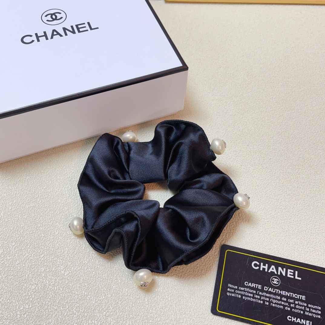 NO:276847,Chanel Xiaoxiang Chanel rubber band New pearl rubber band hair ring daily exquisite small items temperament versatile little fairy must-in-one items Treasure style Close eyes recommended (single) hair accessories, hairpins, chanel, hairpins19860909chanel小香 chanel皮筋 新款珍珠皮筋发圈日常精致小单品气质百搭小仙女必入单品 宝藏款 闭眼入推荐款（单个）发饰,发夹,chanel,hairpins,accessory