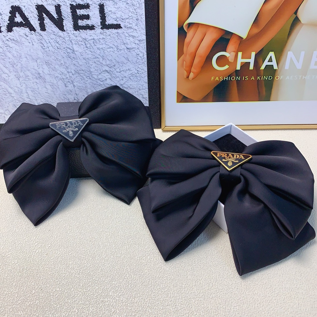 NO:276325,Prada Prada spring clip Triangle brand bow hair clip Spring clip Korean version of fairy must-in-one item Treasure model Eye-closed recommendation (single hairpin, hairpin, prada, prada, hairpins19860909Prada普拉达 Prada弹簧夹 三角牌蝴蝶结发夹弹簧夹 韩版小仙女必入单品 宝藏款 闭眼入推荐款（单个发夹,发夹,prada,prada,hairpins,accessory