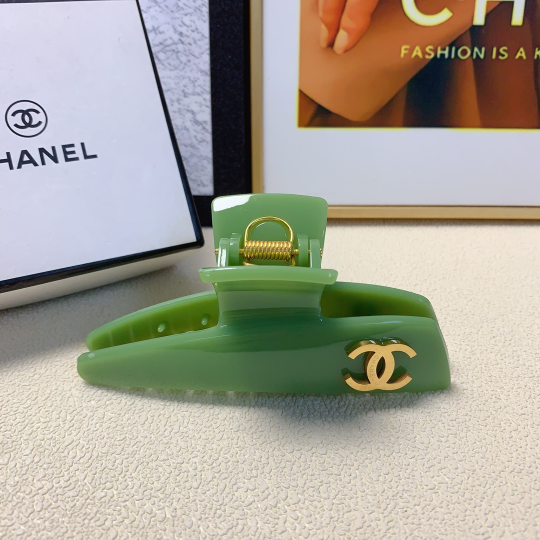 NO:276627,Chanel Xiaoxiang Chanel Hairpins, Titanium Steel Logo Clips, Temperament and versatile, Daily exquisite items, Little Fairy must-have items, Treasure style, Recommended style for closed eyes (single hairpins, hairpins, chanel, hairpins19860909chanel小香 chanel发夹 钛钢logo抓夹 气质百搭 日常精致小单品 小仙女必入单品 宝藏款 闭眼入推荐款（单个发夹,发夹,chanel,hairpins,accessory