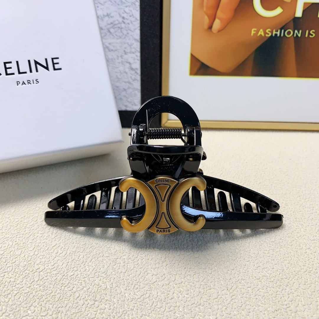 NO:276681,celine celine clip Arc de Triomphe retro logo clip, versatile temperament, daily exquisite items, must-in-one items for fairies, treasure style, recommended style for closed eyes (single with hairband box) hairpins, hairpins, celine, celine, hairpins19860909celine赛琳 celine抓夹 凯旋门复古logo抓夹 气质百搭 日常精致小单品 小仙女必入单品 宝藏款 闭眼入推荐款（单个配发箍盒）发夹,发夹,celine,celine,hairpins,accessory