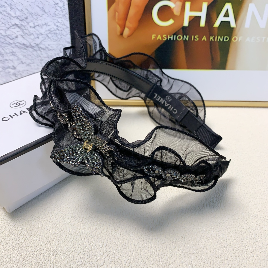 NO:276813,Chanel Xiaoxiang Chanel hairband Ogensha butterfly logo light luxury style hairband Daily exquisite items All-match temperament and versatile little fairy must-have items Full of celebrity style ~ Treasure style Close eyes recommended style (single) hair accessories, hairpins, chanel, hairpins19860909chanel小香 chanel发箍 欧根纱蝴蝶logo轻奢风发箍 日常精致小单品 气质百搭小仙女必入单品 名媛风十足～宝藏款 闭眼入推荐款（单个）发饰,发夹,chanel,hairpins,accessory