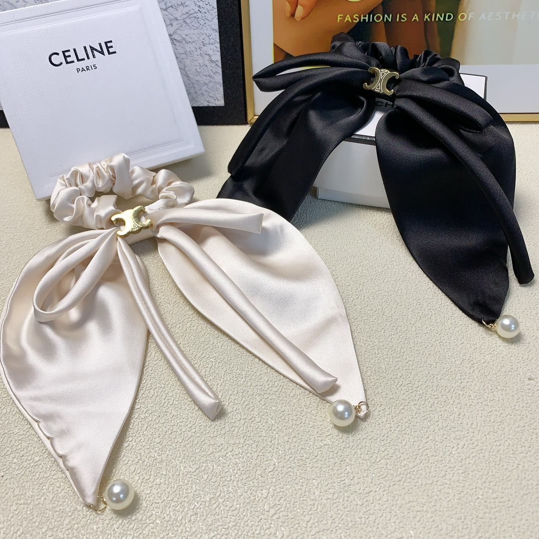 NO:276830,celine celine rubber band Arc de Triomphe titanium steel logo rubber band hair ring daily exquisite items versatile temperament must-in item Treasure model Closed eyes recommended (single hairband box) hair accessories, hairpins, celine, celine, hairpins19860909celine赛琳 celine皮筋 凯旋门钛钢logo皮筋发圈 日常精致小单品 气质百搭小仙女必入单品 宝藏款 闭眼入推荐款（单个配发箍盒）发饰,发夹,celine,celine,hairpins,accessory
