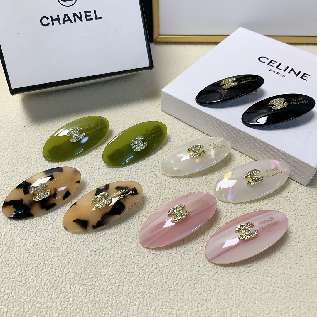 NO:276823,Chanel Xiaoxiang Chanel Hairpins Acrylic logo press clip edge clip bang clip daily exquisite small items, temperament and versatile little fairy must-have items, treasure style, closed eyes and recommended style (one pair) hair accessories, hairpins, chanel, hairpins19860909chanel小香 chanel发夹 亚克力logo压夹边夹刘海夹日常精致小单品 气质百搭小仙女必入单品 宝藏款 闭眼入推荐款（一对）发饰,发夹,chanel,hairpins,accessory