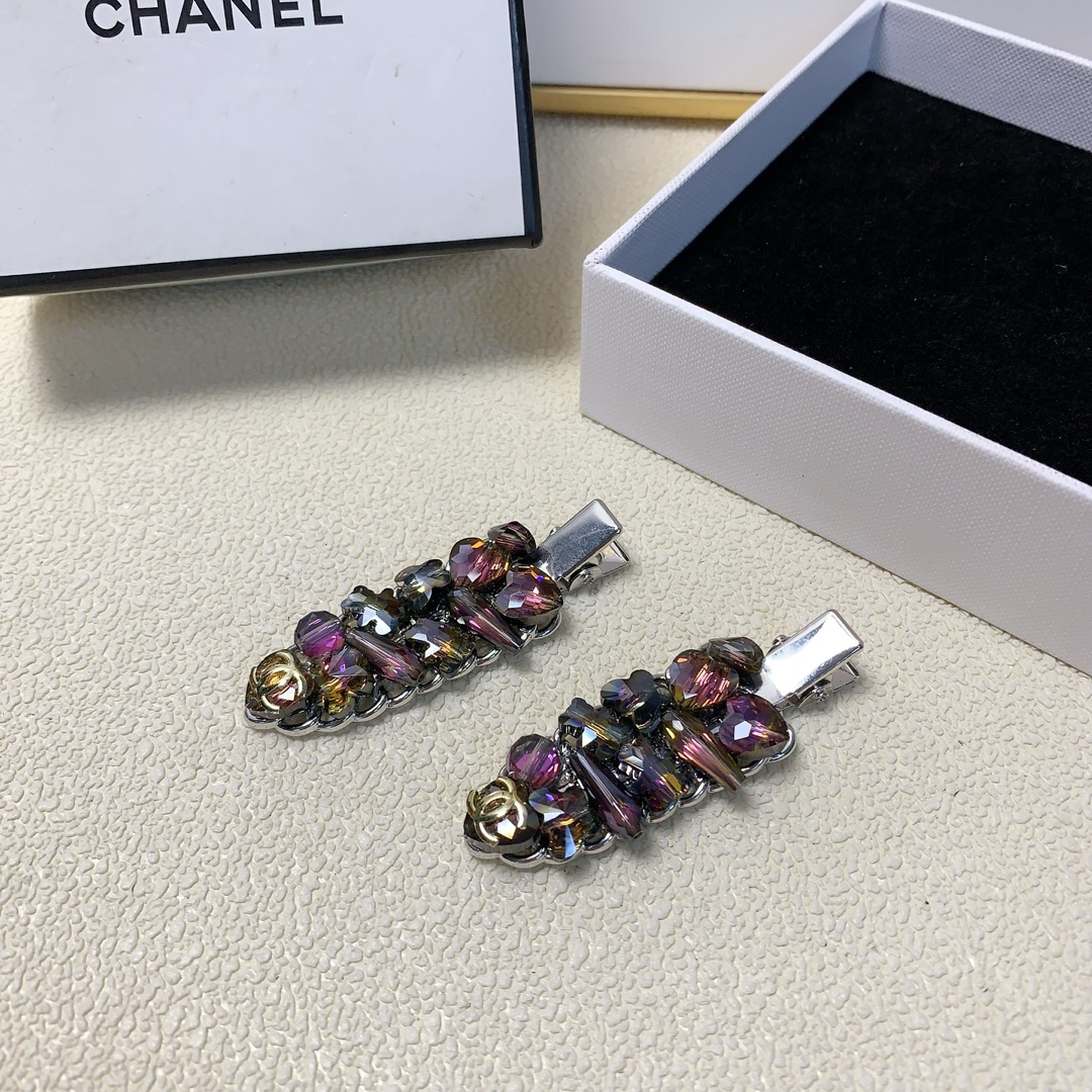 NO:276828,Chanel Xiaoxiang Chanel Hairpins Czech diamond shovel logo press clip edge clip bang clip daily exquisite small items, temperament versatile little fairy must-have items, treasure style, closed eyes recommended style (a pair) hair accessories, hairpins, chanel, hairpins19860909chanel小香 chanel发夹 捷克钻铲子logo压夹边夹刘海夹日常精致小单品 气质百搭小仙女必入单品 宝藏款 闭眼入推荐款（一对）发饰,发夹,chanel,hairpins,accessory