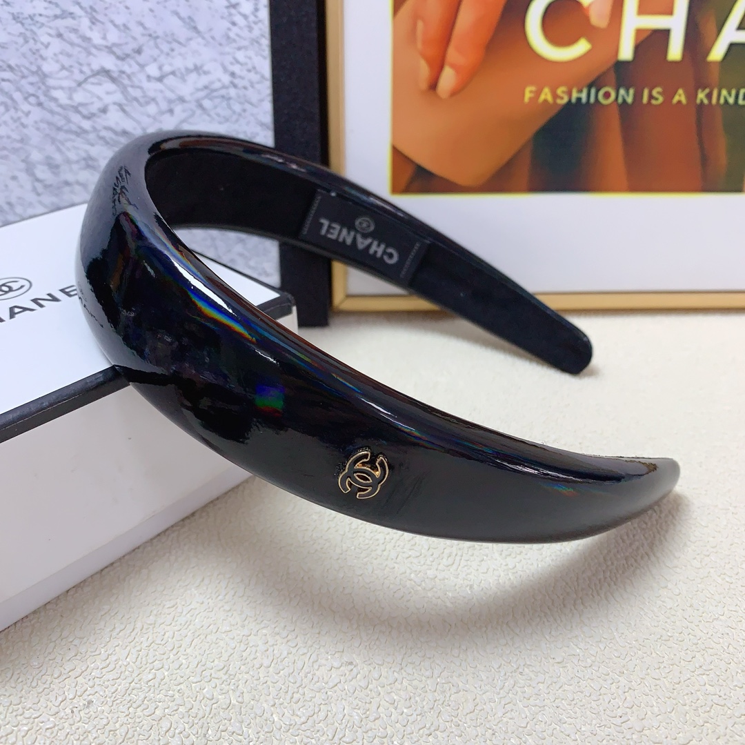 NO:277468,CHANEL Xiaoxiang CHANEL hairband Patent leather oil-drop logo hairband Temperament versatile little fairy must-have item Treasure model Closed eyes recommended (single) hairpins, hairpins, chanel, hairpins19860909CHANEL小香 CHANEL发箍 漆皮滴油logo发箍 气质百搭小仙女必入单品 宝藏款 闭眼入推荐款（单个）发夹,发夹,chanel,hairpins,accessory