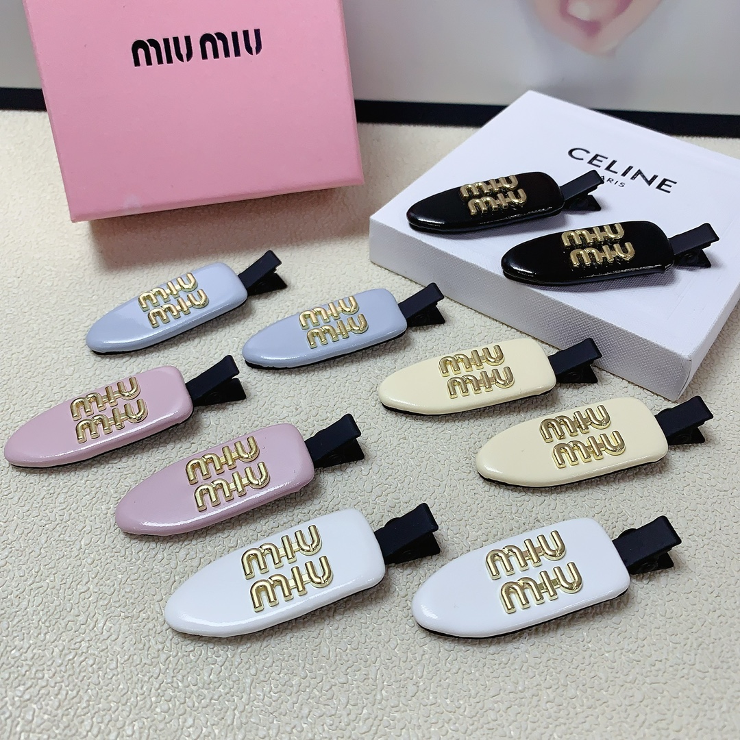 NO:277778,Miumiu Miumiu new shovel logo press clip edge clip bang clip daily exquisite small items, temperament versatile little fairy must-have items, treasure style, closed eyes recommended style (a pair of hairpins, hairpins, miumiu, hairpins19860909miumiu缪缪 miumiu 新款铲子logo压夹边夹刘海夹日常精致小单品 气质百搭小仙女必入单品 宝藏款 闭眼入推荐款（一对发夹,发夹,miumiu,hairpins,accessory