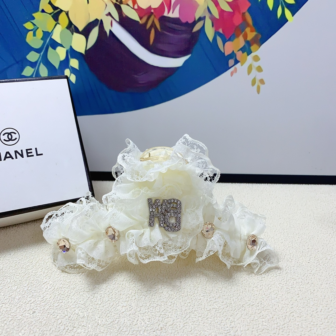 NO:278011,wang Alexander Wang Hairpins, lace lace diamond logo clips, versatile temperament, daily exquisite items, must-have items for fairies, treasure style, recommended style for closed eyes (single hairband box), hairpins, alexander wang, hairpins19860909wang亚历山大王 wang发夹 蕾丝花边镶钻logo抓夹 气质百搭 日常精致小单品 小仙女必入单品 宝藏款 闭眼入推荐款（单个配发箍盒）,发夹,alexander wang,hairpins,accessory