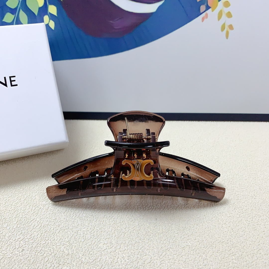 NO:278039,celine celine hair clip Arc de Triomphe titanium steel logo clip versatile temperament and exquisite daily items. Must-in-place items for fairies. Treasure model. Recommended style for closed eyes (single hairband box), hairpins, celine, celine, hairpins19860909celine赛琳 celine发夹 凯旋门钛钢logo抓夹 气质百搭 日常精致小单品 小仙女必入单品 宝藏款 闭眼入推荐款（单个配发箍盒）,发夹,celine,celine,hairpins,accessory