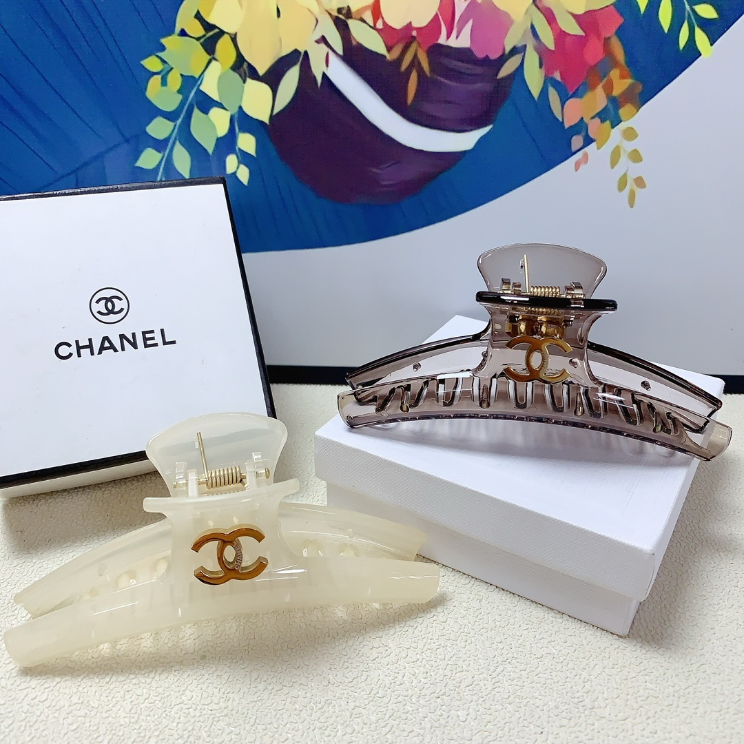 NO:278044,Chanel Xiaoxiang Chanel hairpins, acrylic titanium steel logo clips, versatile temperament, daily exquisite items, must-have items for fairies, treasure style, recommended style for closed eyes (single hairband box), hairpins, chanel, hairpins19860909chanel小香 chanel发夹 亚克力钛钢logo抓夹 气质百搭 日常精致小单品 小仙女必入单品 宝藏款 闭眼入推荐款（单个配发箍盒）,发夹,chanel,hairpins,accessory