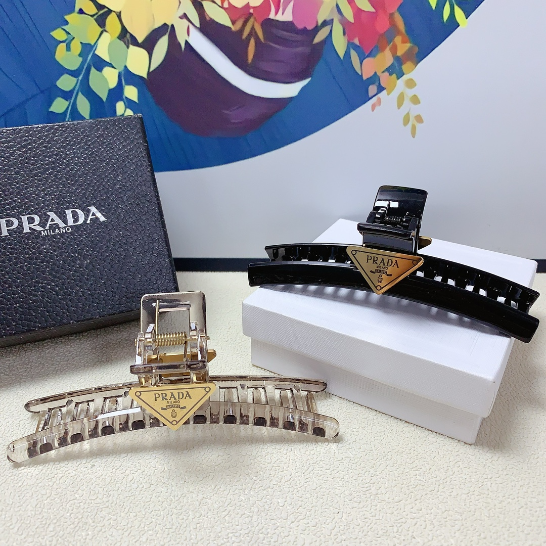 NO:278026,Prada Prada clip titanium steel logo clip temperament versatile daily exquisite small items must-in-one items for fairies Treasure model closed eyes recommended (single hairband box), hairpins, prada, prada, hairpins19860909Prada普拉达 Prada抓夹 钛钢logo抓夹气质百搭日常精致小单品小仙女必入单品 宝藏款 闭眼入推荐款（单个配发箍盒）,发夹,prada,prada,hairpins,accessory