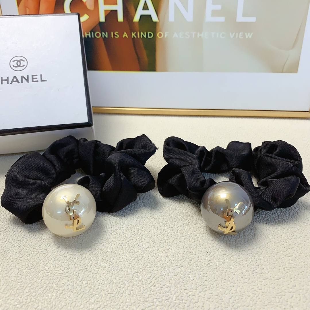 NO:278379,YSL Saint Laurent Poplar Rope Band Titanium Steel Pearl Logo Denim Rubber Band Hair ~ Temperament versatile little fairy must-have item Treasure style Closed eyes Recommended (single) hair accessories, hairpins, saint laurent, saint laurent, hairpins19860909YSL圣罗兰 杨树林皮筋 钛钢珍珠logo牛仔皮筋发圈 ～气质百搭小仙女必入单品 宝藏款 闭眼入推荐款（单个）发饰,发夹,saint laurent,saint laurent,hairpins,accessory