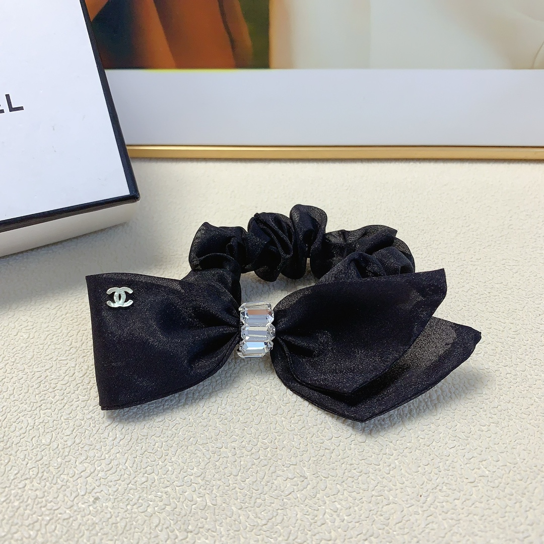 NO:278388,Chanel Xiaoxiang Chanel rubber band Organya bow logo rubber band hair ring ~ Temperament versatile little fairy must-have item Treasure style Close eyes recommended (single) hair accessories, hairpins, chanel, hairpins19860909chanel小香 chanel皮筋 欧根纱蝴蝶结logo皮筋发圈 ～气质百搭小仙女必入单品 宝藏款 闭眼入推荐款（单个）发饰,发夹,chanel,hairpins,accessory