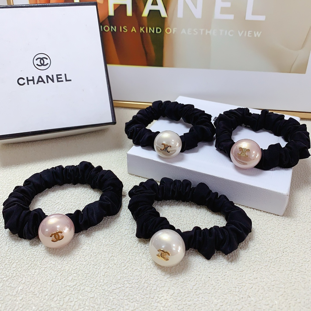 NO:278565,Chanel Xiaoxiang celine celine rubber band titanium steel pearl logo rubber band hair ring ~ Temperament versatile little fairy must-apply single item Treasure style Close eyes recommended (single) hair accessories, hairpins, celine, celine, chanel, hairpins19860909chanel小香 celine赛琳皮筋 钛钢珍珠logo皮筋发圈 ～气质百搭小仙女必入单品 宝藏款 闭眼入推荐款（单个）发饰,发夹,celine,celine,chanel,hairpins,accessory