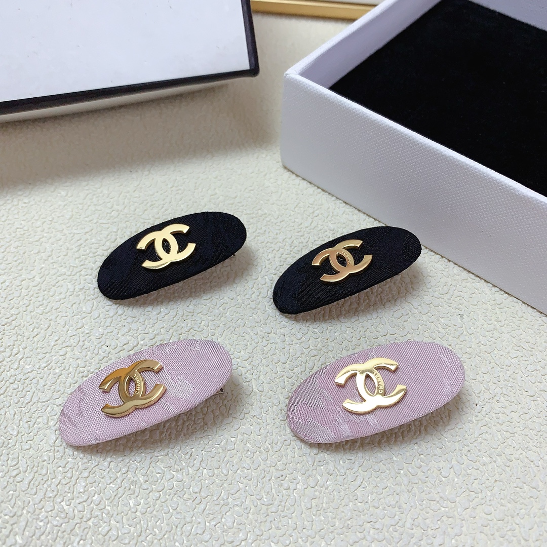 NO:278599,Chanel Xiaoxiang Chanel press clip titanium steel logo press clip edge clip bang clip daily exquisite small items, temperament and versatile little fairy must-have items, treasure style, closed eyes and recommended style (one pair) hair accessories, hairpins, chanel, hairpins19860909chanel小香 chanel压夹 钛钢logo压夹边夹刘海夹日常精致小单品 气质百搭小仙女必入单品 宝藏款 闭眼入推荐款（一对）发饰,发夹,chanel,hairpins,accessory