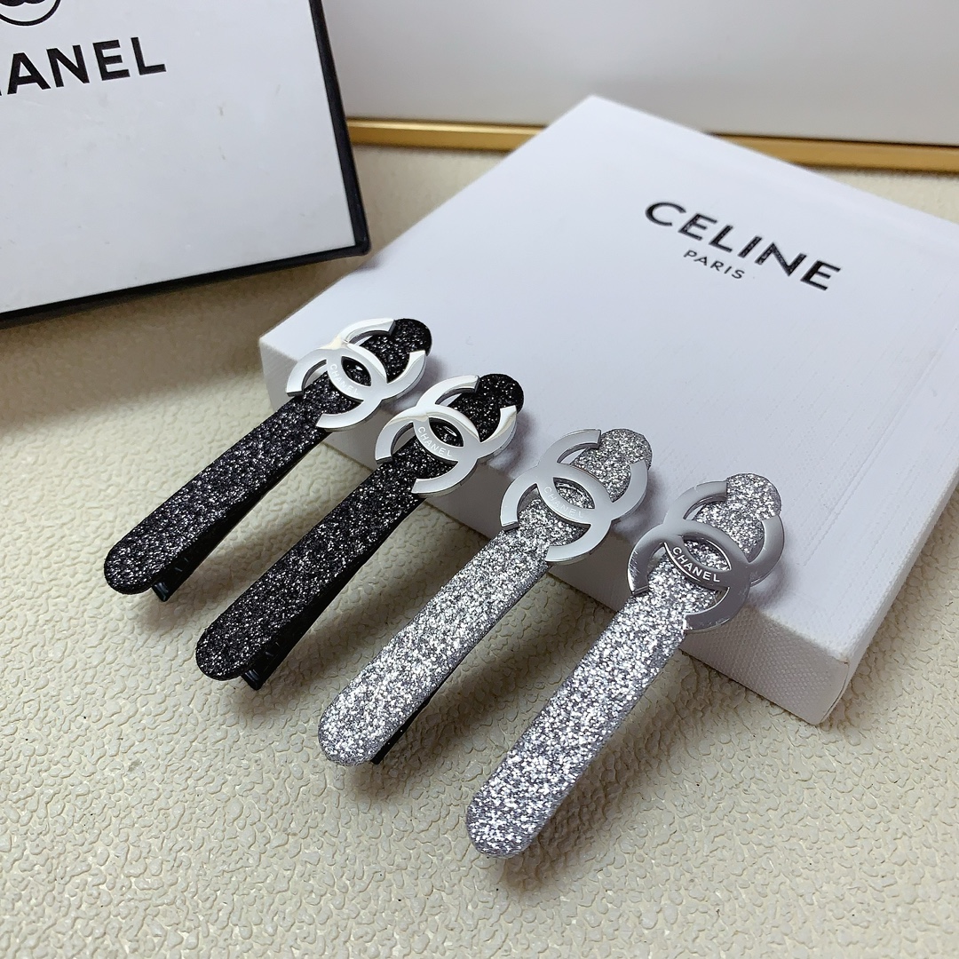 NO:278634,Chanel Xiaoxiang Chanel Hairpins Titanium Steel Logo Edge Clip Pressing Clip Temperament versatile Little Fairy Must-Entered Product Treasure Style Closed Eye Recommended Style (Pair) Hair Pickup, Hairpins19860909chanel小香 chanel发夹 钛钢logo边夹压夹气质百搭小仙女必入单品 宝藏款 闭眼入推荐款（一对）发饰,发夹,chanel,hairpins,accessory