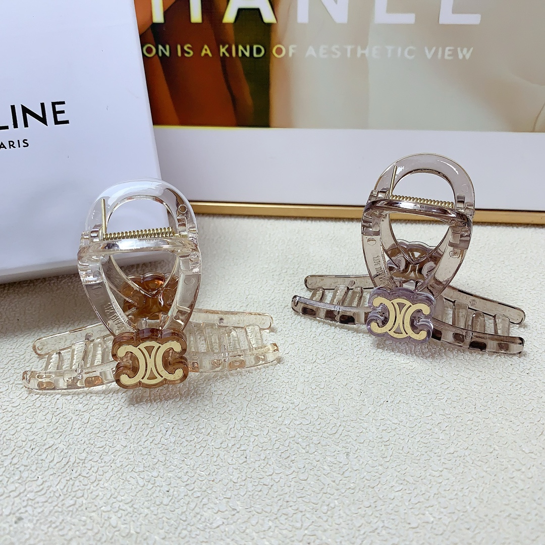 NO:278632,celine celine clip Arc de Triomphe logo clip, versatile temperament, daily exquisite items, must-in-place items for fairies, treasure style, recommended style for closed eyes (single) hair accessories, hairpins, celine, celine, hairpins19860909celine赛琳 celine抓夹 凯旋门logo抓夹 气质百搭 日常精致小单品 小仙女必入单品 宝藏款 闭眼入推荐款（单个）发饰,发夹,celine,celine,hairpins,accessory
