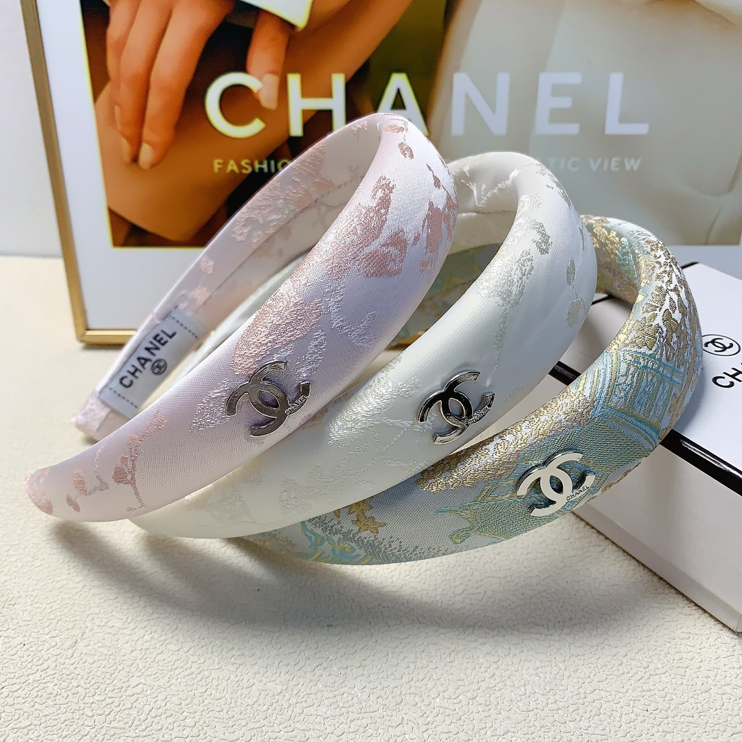 NO:279244,CHANEL Xiaoxiang CHANEL hairband jacquard titanium steel logo hairband, versatile temperament, must-have items for fairies, treasure style, recommended style for closed eyes (single hair accessories, hairpins, chanel, hairpins19860909CHANEL小香 CHANEL发箍 提花钛钢logo发箍 气质百搭小仙女必入单品 宝藏款 闭眼入推荐款（单个发饰,发夹,chanel,hairpins,accessory