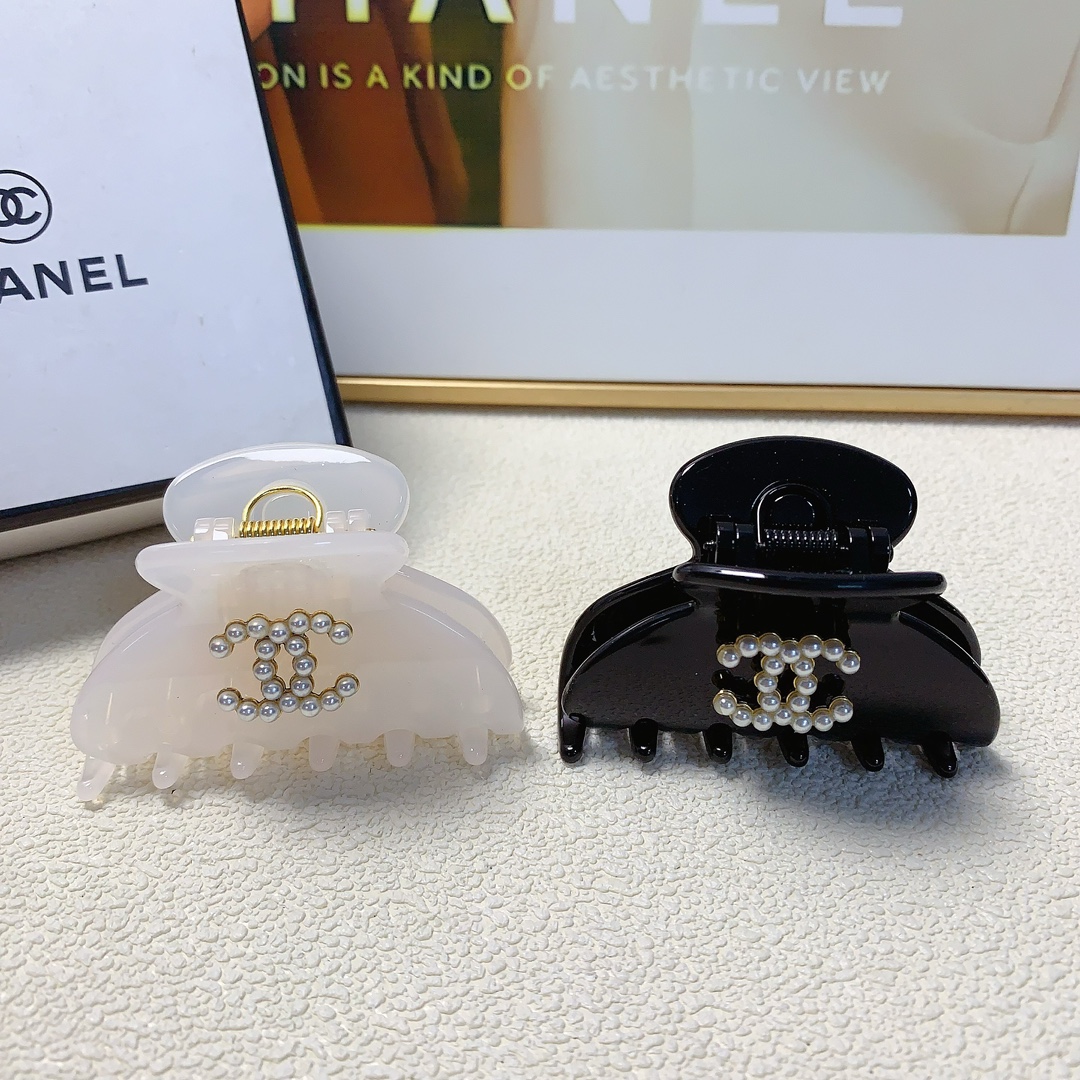 NO:279255,Chanel Xiaoxiang Chanel clip pearl logo clip temperament versatile daily exquisite small items must-in-one items for fairies Treasure style recommended style closed eyes (single hair accessories, hairpins, chanel, hairpins19860909chanel小香 chanel抓夹 珍珠logo抓夹气质百搭日常精致小单品小仙女必入单品 宝藏款 闭眼入推荐款（单个发饰,发夹,chanel,hairpins,accessory