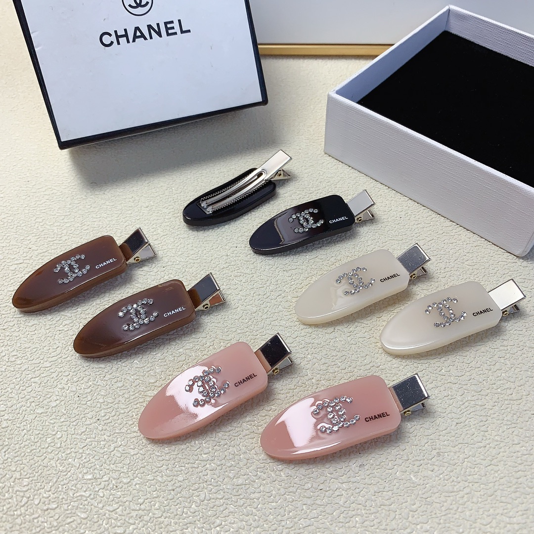 NO:279284,Chanel Xiaoxiang Chanel Pressing Clip New logo pressing clip edge clip bang clip daily exquisite small items, temperament and versatile little fairy must-have items, treasure style, closed eyes and recommended style (one pair) hair accessories, hairpins, chanel, hairpins19860909chanel小香 chanel压夹 新款logo压夹边夹刘海夹日常精致小单品 气质百搭小仙女必入单品 宝藏款 闭眼入推荐款（一对）发饰,发夹,chanel,hairpins,accessory