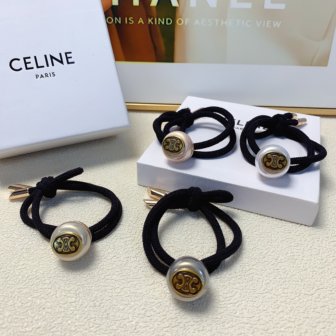 NO:280220,celine celine rubber band Arc de Triomphe pearl retro logo rubber band hair ring daily exquisite items versatile temperament must-in-place items Treasure style Close eyes recommended (single) hair accessories, hairpins, celine, celine, hairpins19860909celine赛琳 celine皮筋 凯旋门珍珠复古logo皮筋发圈 日常精致小单品 气质百搭小仙女必入单品 宝藏款 闭眼入推荐款（单个）发饰,发夹,celine,celine,hairpins,accessory
